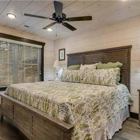 Blue Moon Ridge: Brand New Cabin! 5 Bedrooms, Pool/Hot Tub, Theatre Pigeon Forge Ngoại thất bức ảnh
