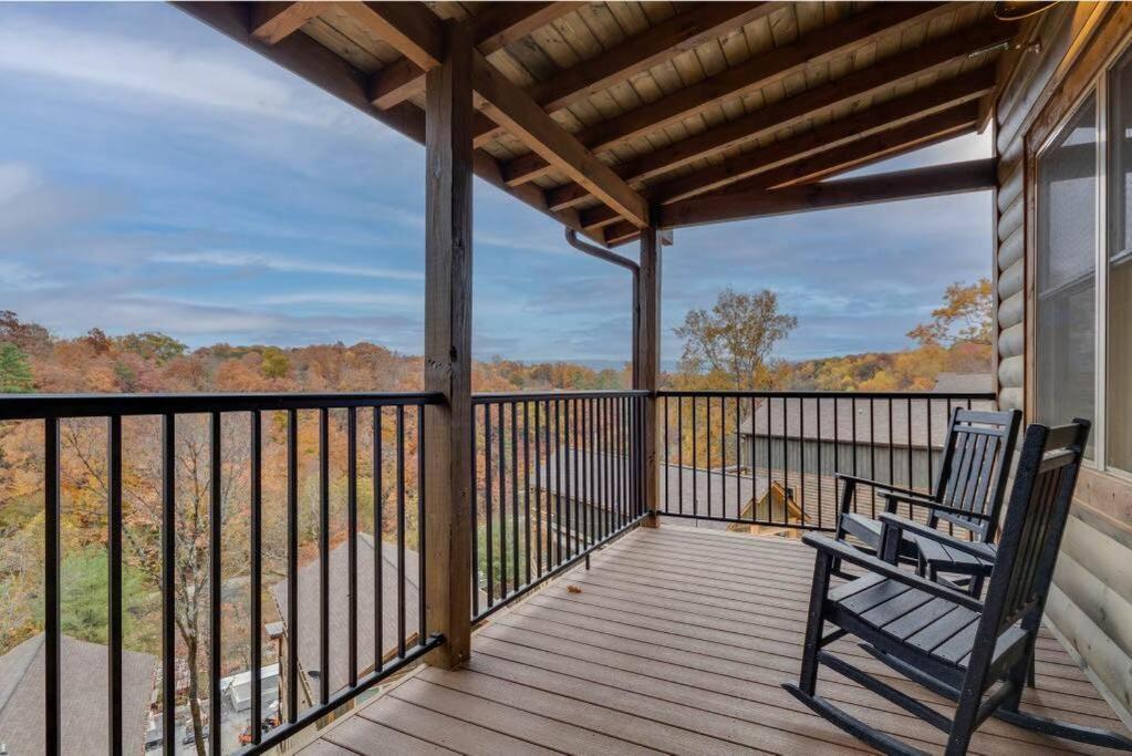 Blue Moon Ridge: Brand New Cabin! 5 Bedrooms, Pool/Hot Tub, Theatre Pigeon Forge Ngoại thất bức ảnh