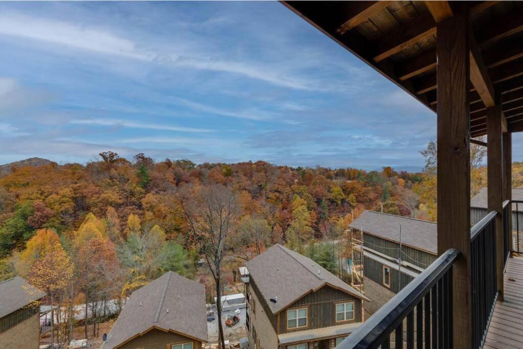 Blue Moon Ridge: Brand New Cabin! 5 Bedrooms, Pool/Hot Tub, Theatre Pigeon Forge Ngoại thất bức ảnh