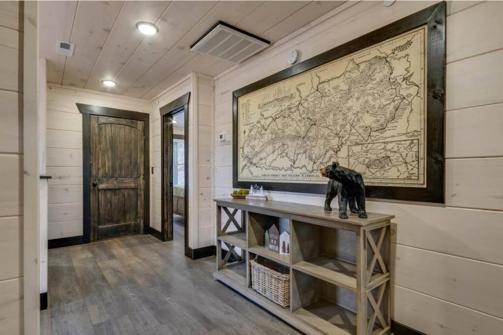 Blue Moon Ridge: Brand New Cabin! 5 Bedrooms, Pool/Hot Tub, Theatre Pigeon Forge Ngoại thất bức ảnh